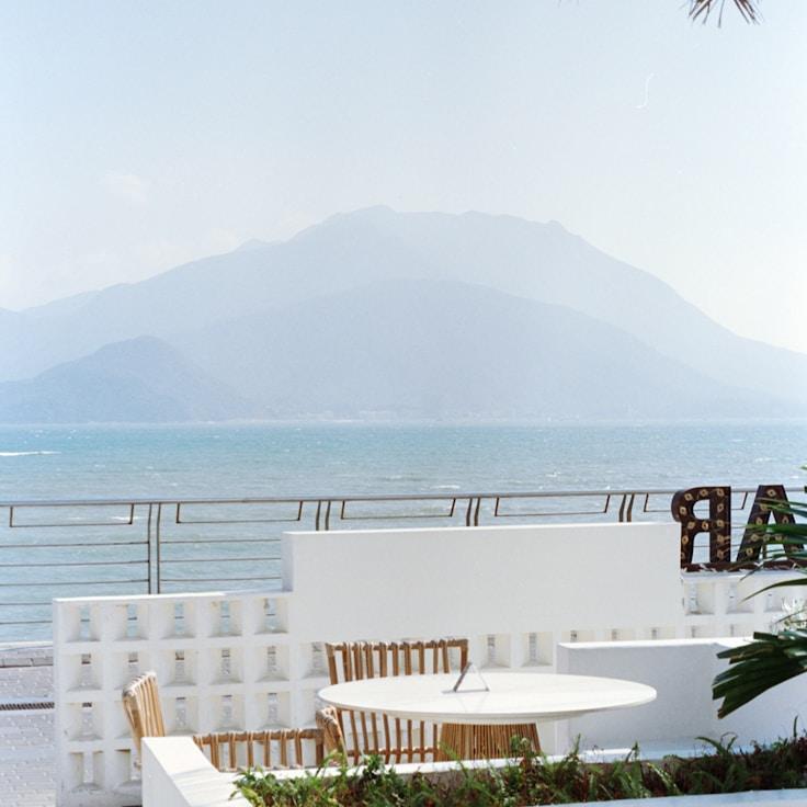 Family-friendly dining with comfortable seating